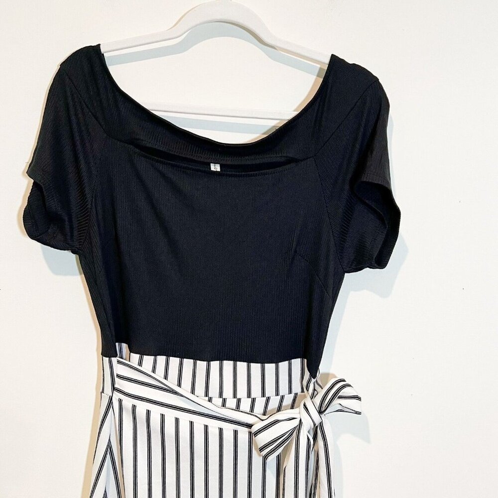 Find Me Plus Dress Size 1XL Striped Layered Short Sleeve‎ Peekaboo Front Midi - Picture 5 of 10
